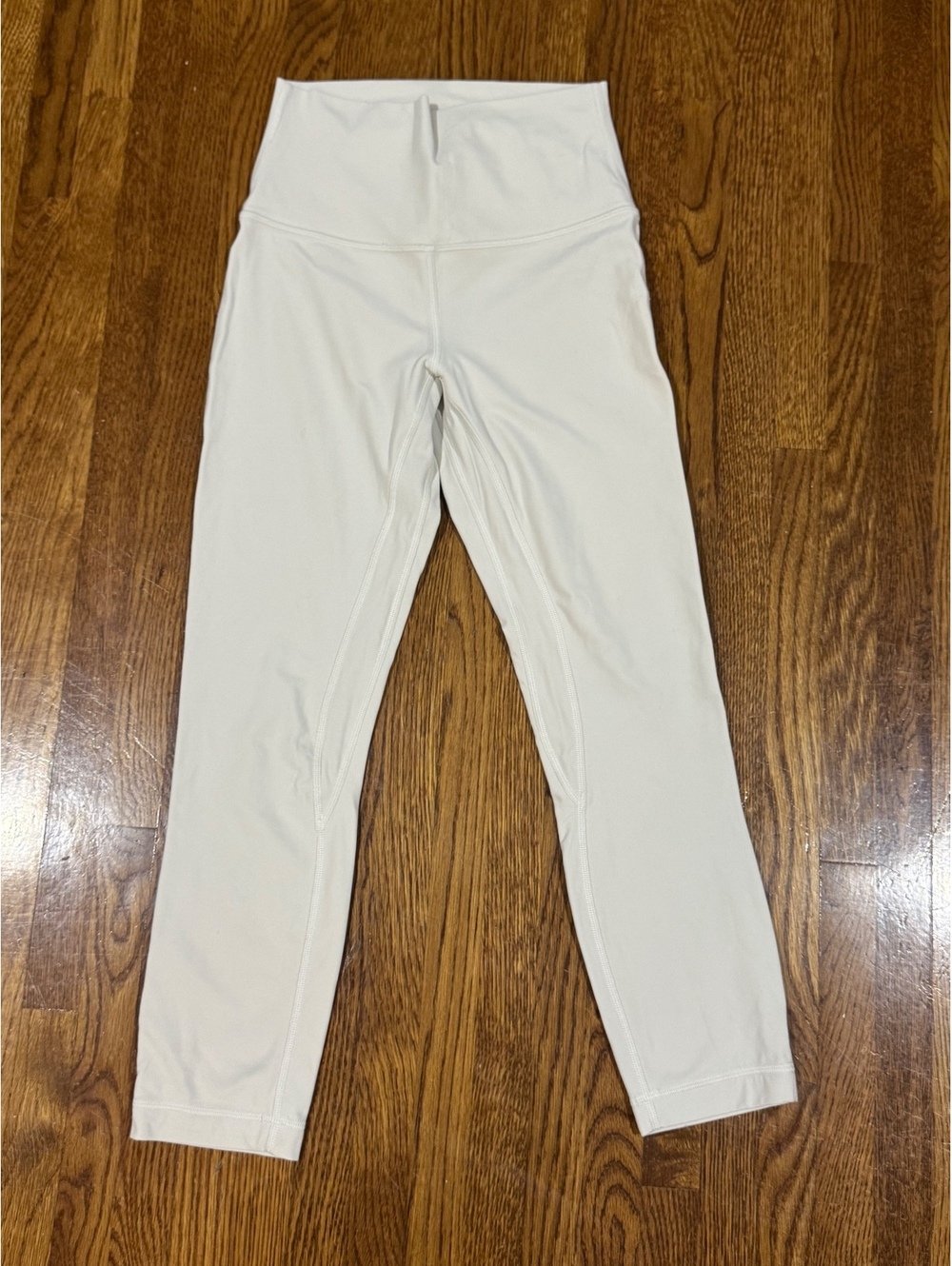 Lululemon Bone Color Cropped Leggings Size 4